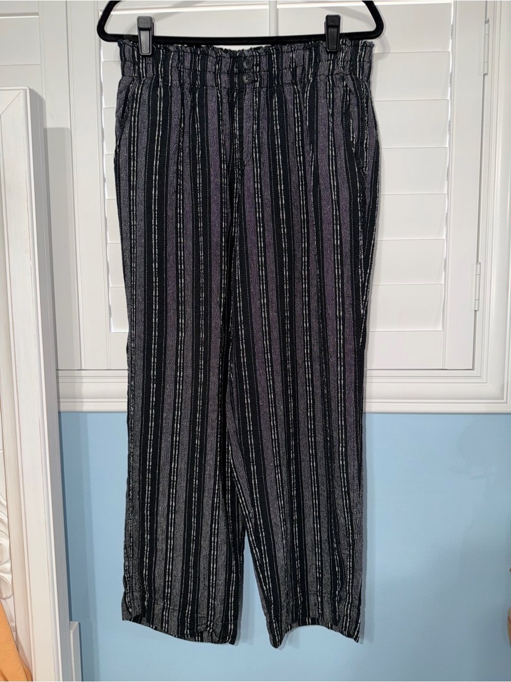 Briggs New York Black and White Striped Paperbag Waist Pants